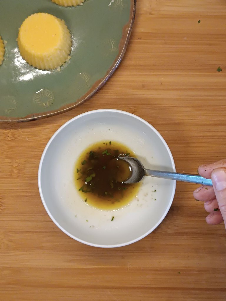 Secondi sfiziosi - La salsina/condimento è pronta per le Polentine